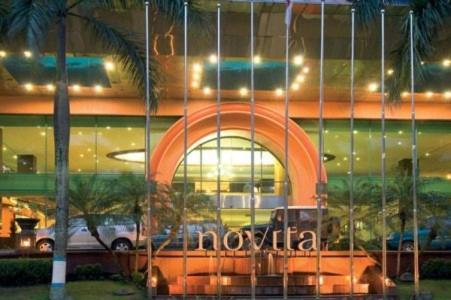 ג'מבי Novita Hotel מראה חיצוני תמונה